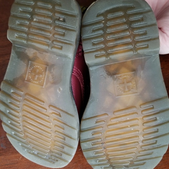 ❌❌S O L D❌❌ Toddler Doc Martens Size 6 Maroon - Picture 4 of 5